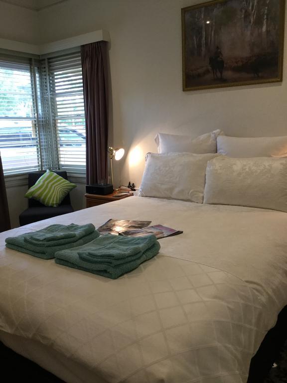 The Evergreen Bed And Breakfast แคนเบอร์รา ภายนอก รูปภาพ