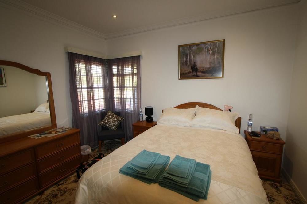 The Evergreen Bed And Breakfast แคนเบอร์รา ภายนอก รูปภาพ